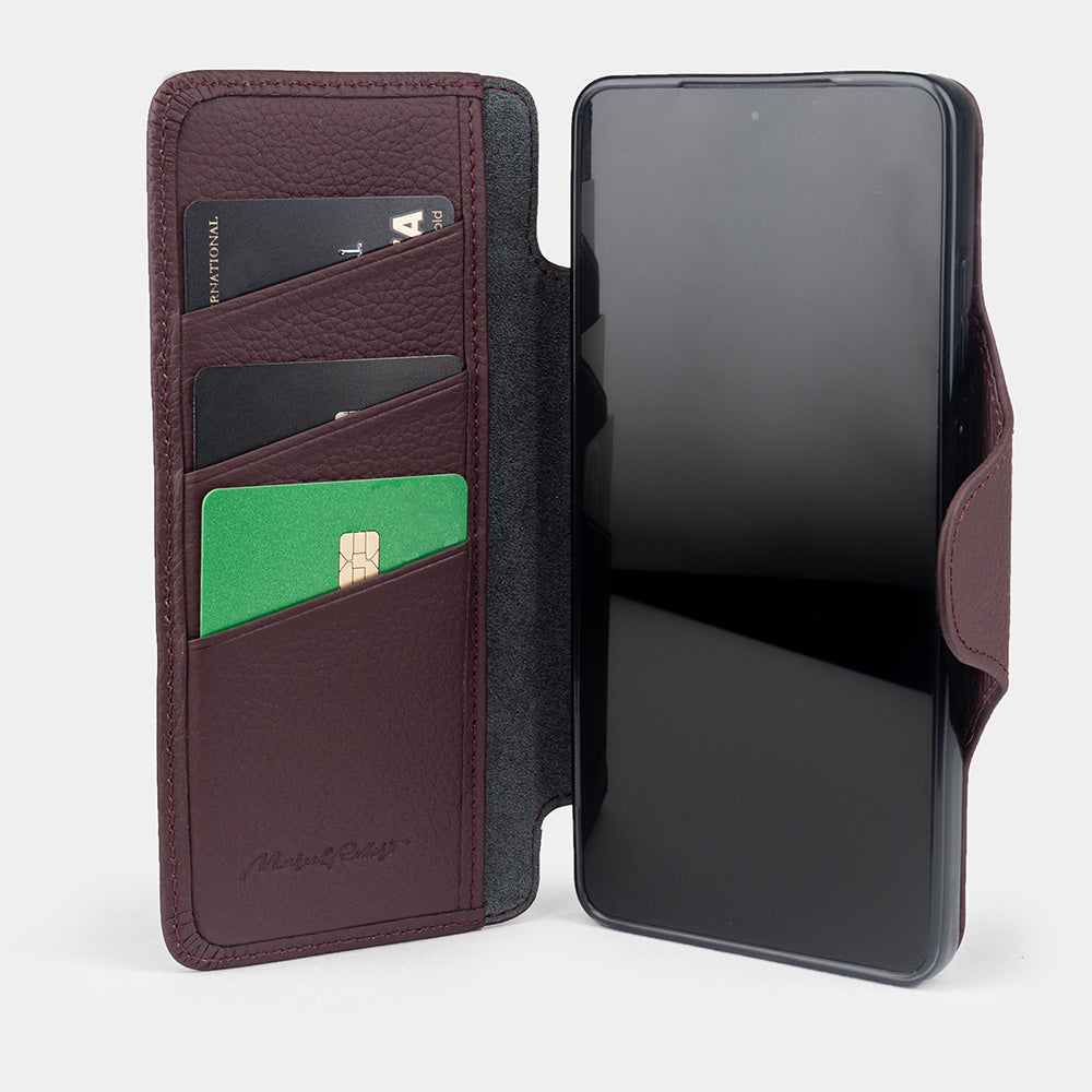 bordeaux leather Samsung S26 Ultra wallet cardholder case view of the inside with 3 credit cards