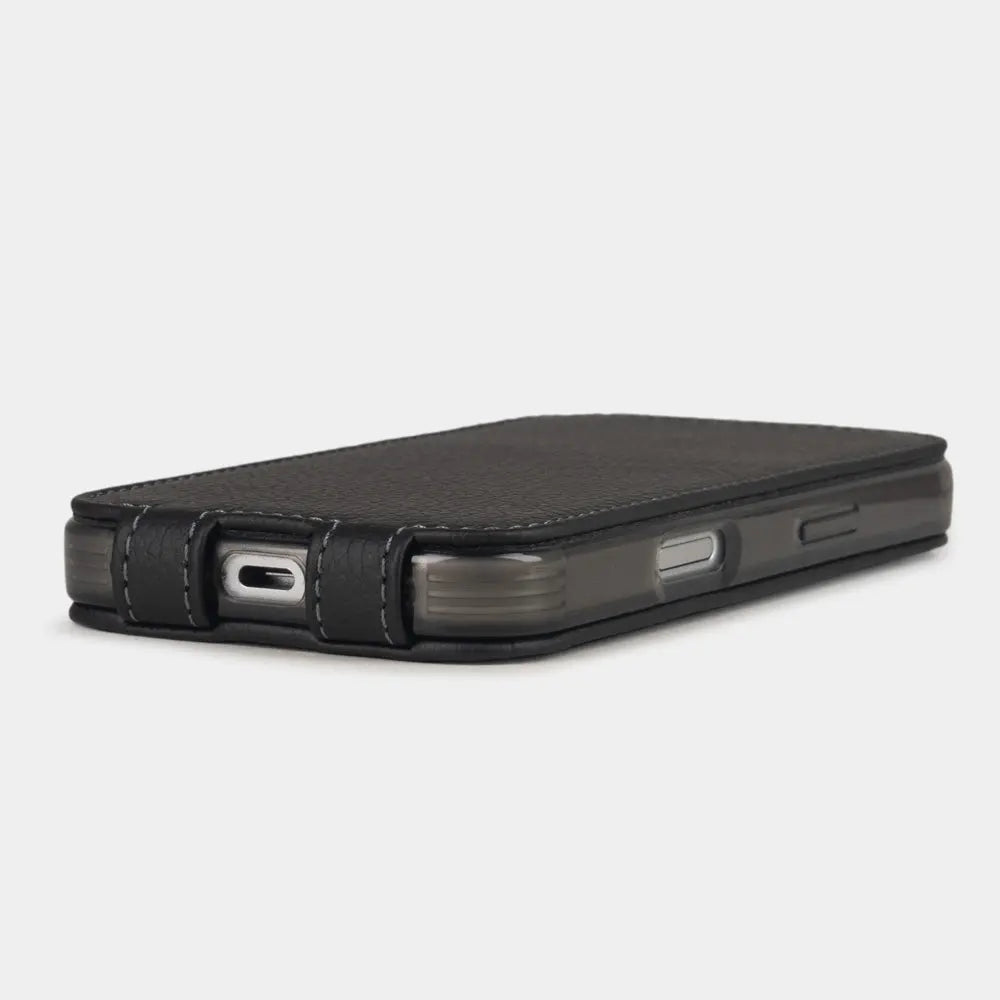 black calfskin Case iPhone 17 Pro Max - flat side view displaying ultra-thin handcrafted design, USB-C port opening and precise edge finishing