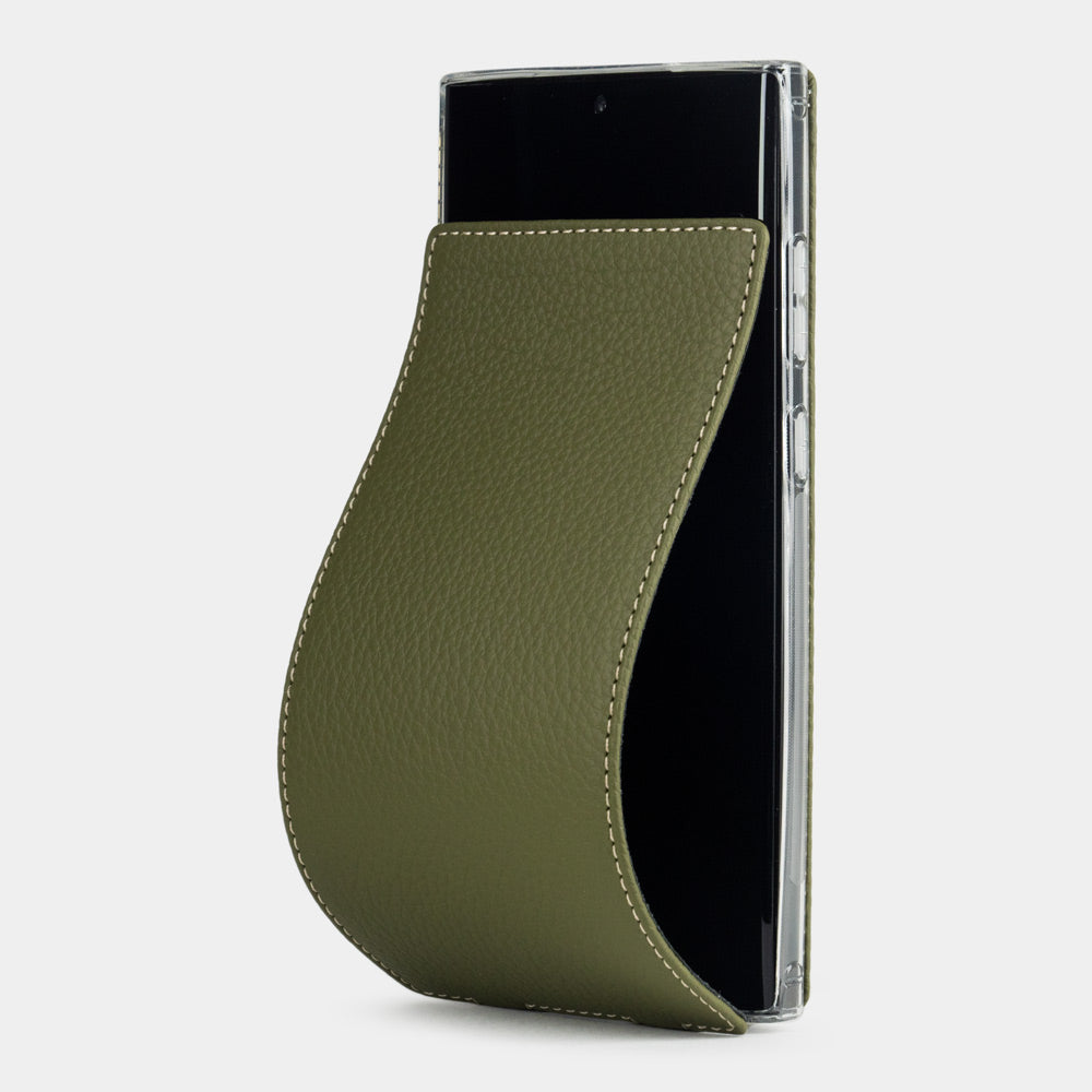 Funda de piel flip Samsung S23 Ultra verde, solapa magnética abriéndose para revelar la pantalla