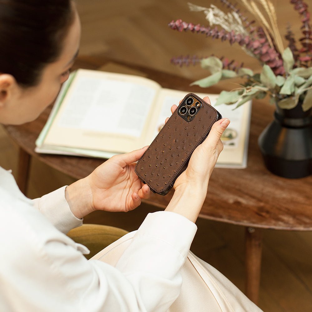 Ostrich Leather Case iPhone 13 Pro Max Brown | Marcel Robert - 8
