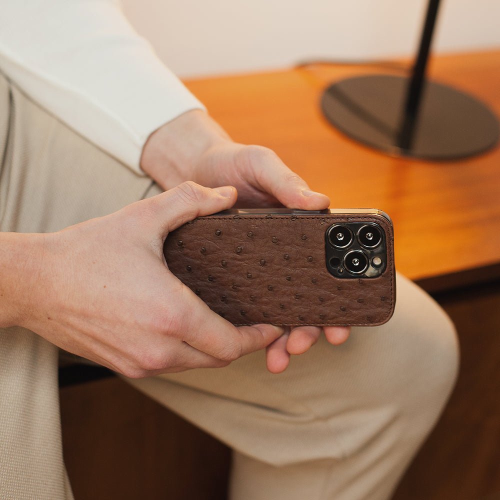 Ostrich Leather Case iPhone 13 Pro Max Brown | Marcel Robert - 2