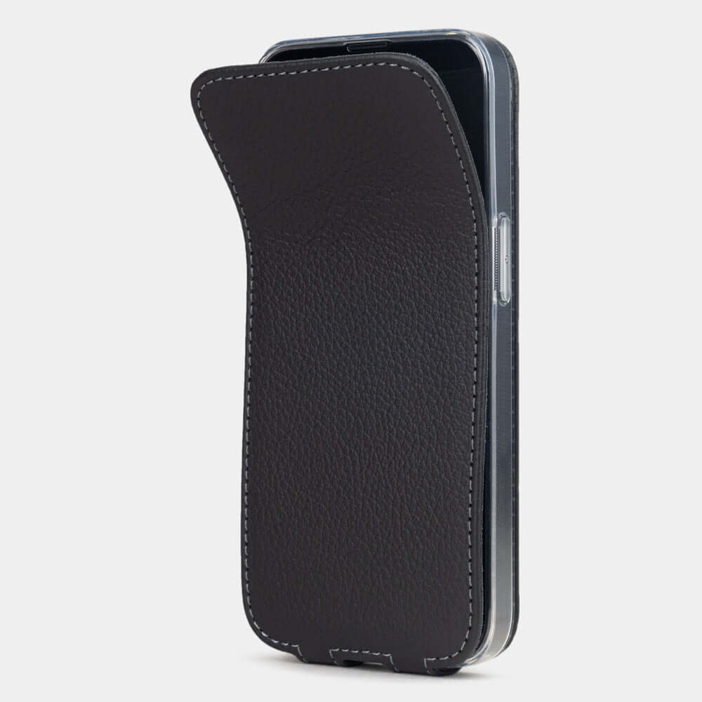 Black Calfskin Case iPhone 16 e – phone flip case with textured natural scale pattern, flexible front cover folding back to protect the smartphone screen