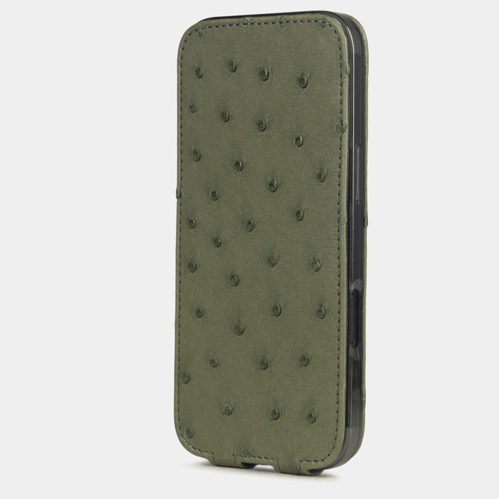 Green Ostrich Case iPhone 17 Air – upright closed view highlighting the magnetic front cover fully protecting the screen, elegant silhouette