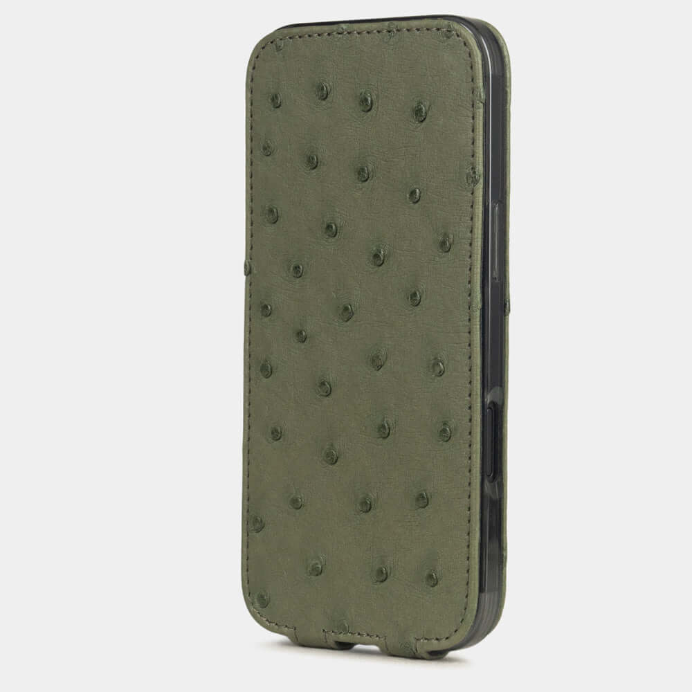 Green Ostrich Case iPhone 17 Air – upright closed view highlighting the magnetic front cover fully protecting the screen, elegant silhouette