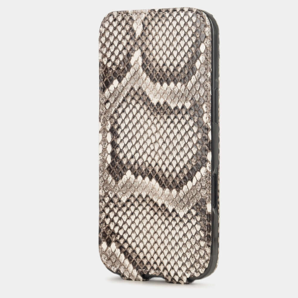 Natural Python Case iPhone 17 Air – upright closed view highlighting the magnetic front cover fully protecting the screen, elegant silhouette