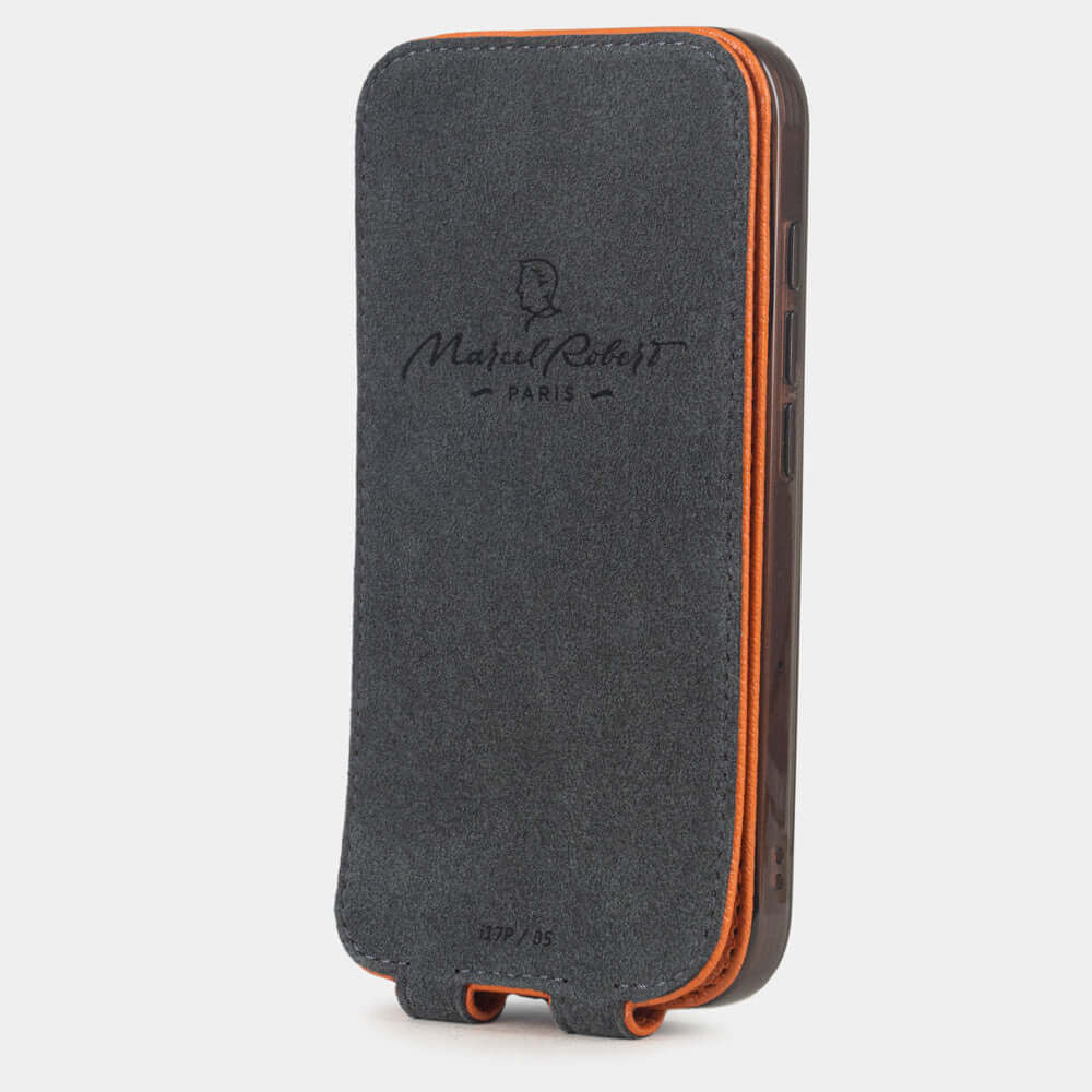 Orange Goat Case iPhone 17 Pro Max - interior view showing grey Alcantara lining with magnetic closure, designed to clean and protect the screen
