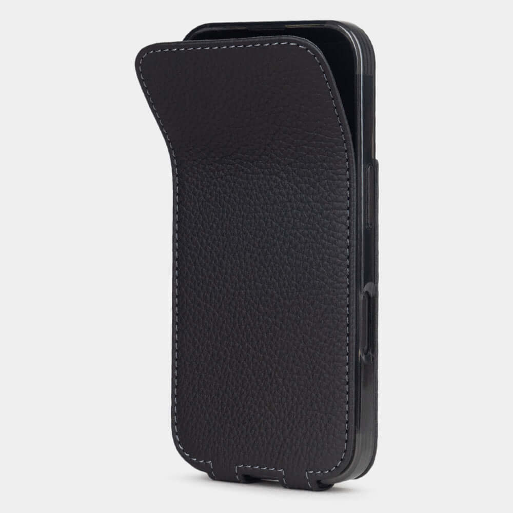 Case iPhone 17 Pro leather black, flexible front cover with integrated magnets to securely close on the screen