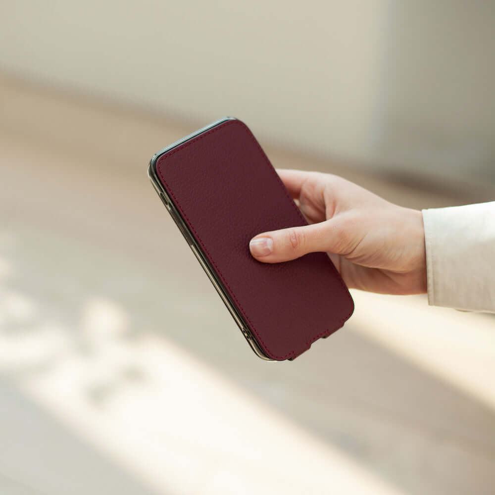 Premium Leather Flip Case iPhone 14 Plus | Marcel Robert - 9