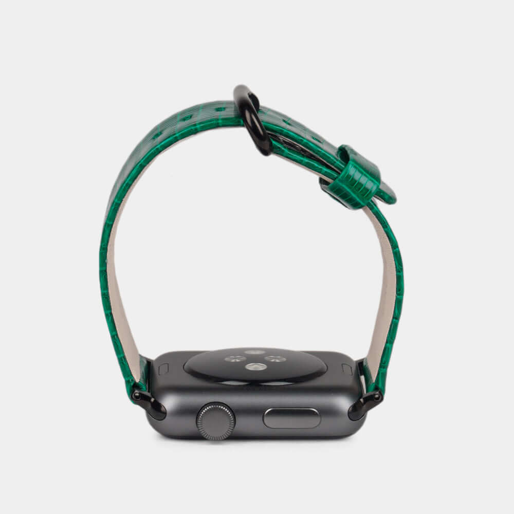green lizard strap apple watch black adapters and buckle profile view