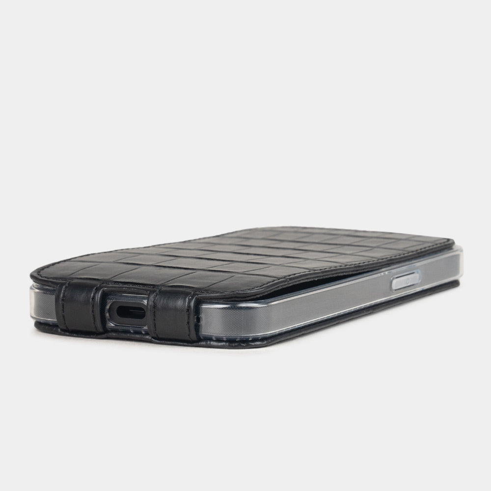 Coque iPhone 16e noire en cuir alligator avec MagSafe