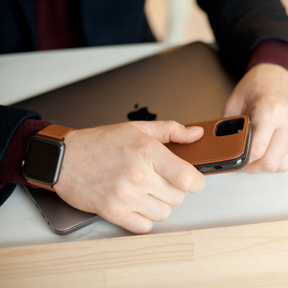 iPhone 11 Pro Max Lederhandyhülle gold