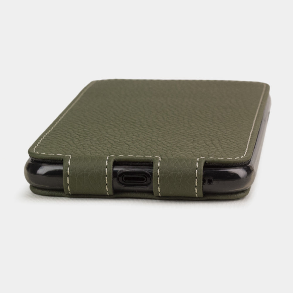 Green calfskin leather flip case iPhone 11 Pro, Marcel Robert handmade magnetic folding cover