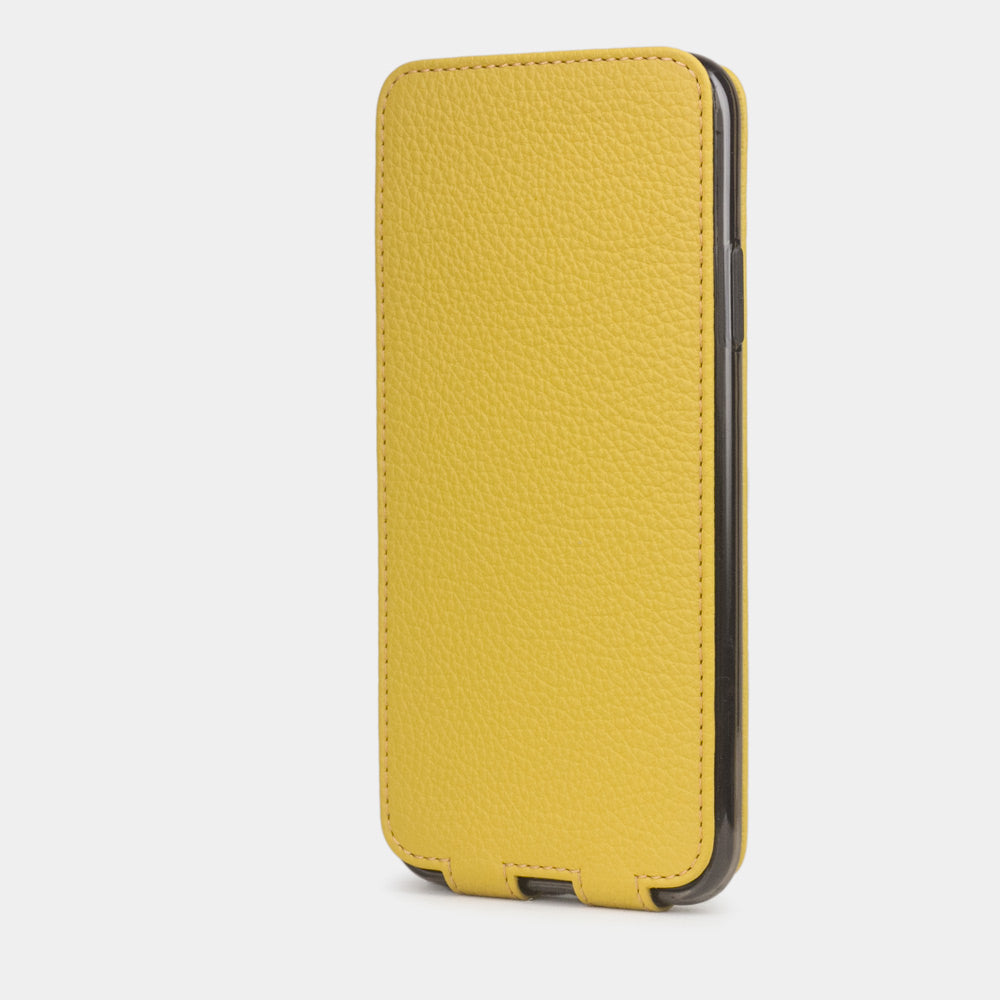 Custodia iPhone 11 Pro Max pelle di vitello giallo — cover a ribalta magnetica fatta a mano Marcel Robert
