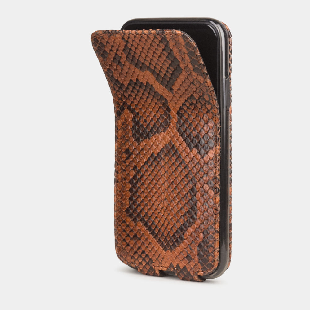 iPhone 11 Pythonleder-Hülle Gold — handgefertigte magnetische Klapphülle Marcel Robert