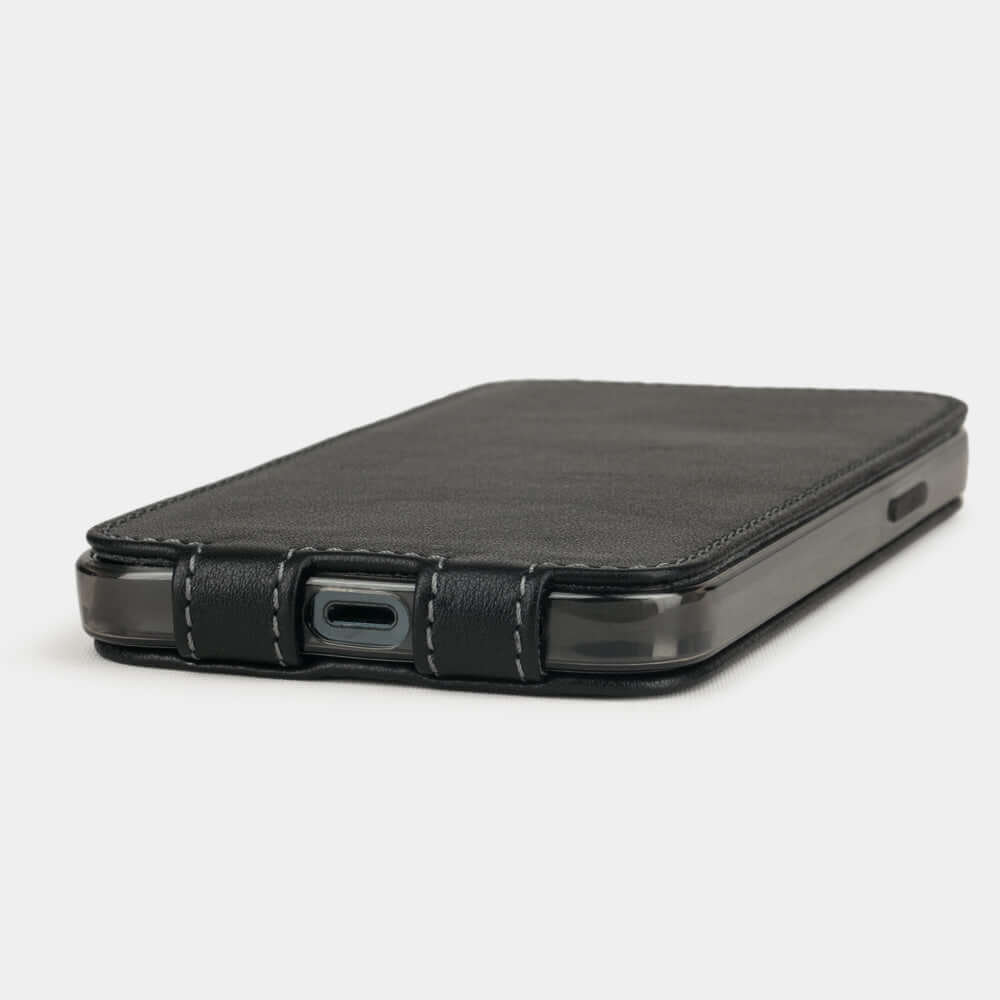 Premium Leather Case iPhone 12 Pro Black | Marcel Robert - 4