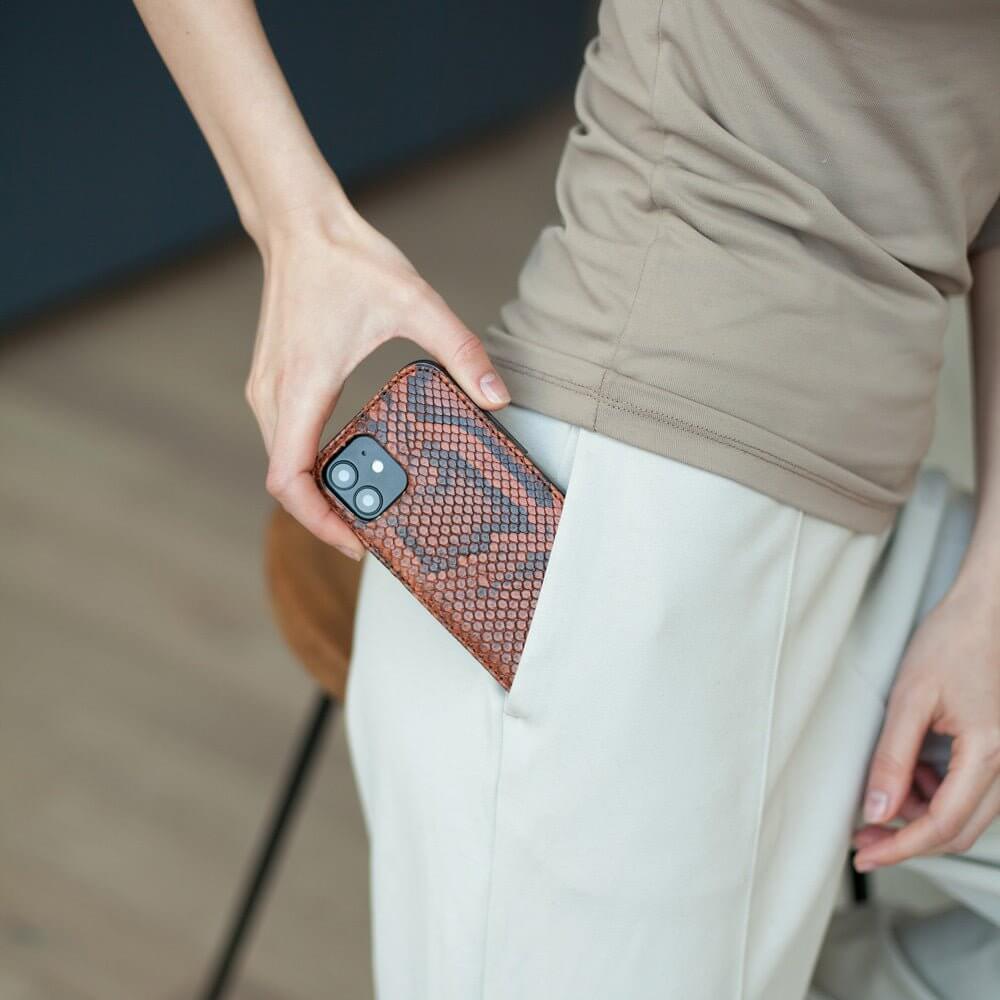 Premium Python Case iPhone 12 mini Gold | Marcel Robert - 8