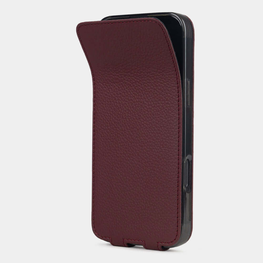 Handcrafted Leather Case iPhone 16 Pro Bordeaux | Marcel Robert - 1