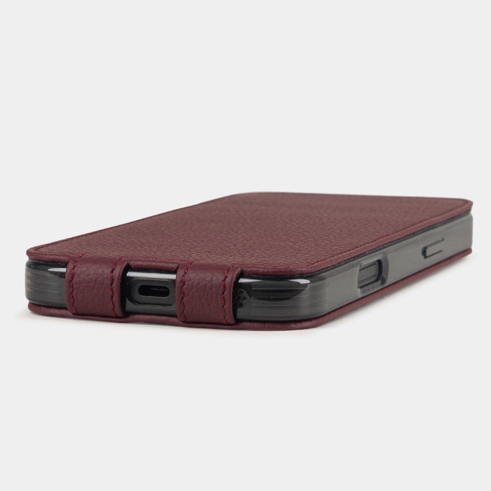 Handcrafted Leather Case iPhone 16 Pro Bordeaux | Marcel Robert - 5