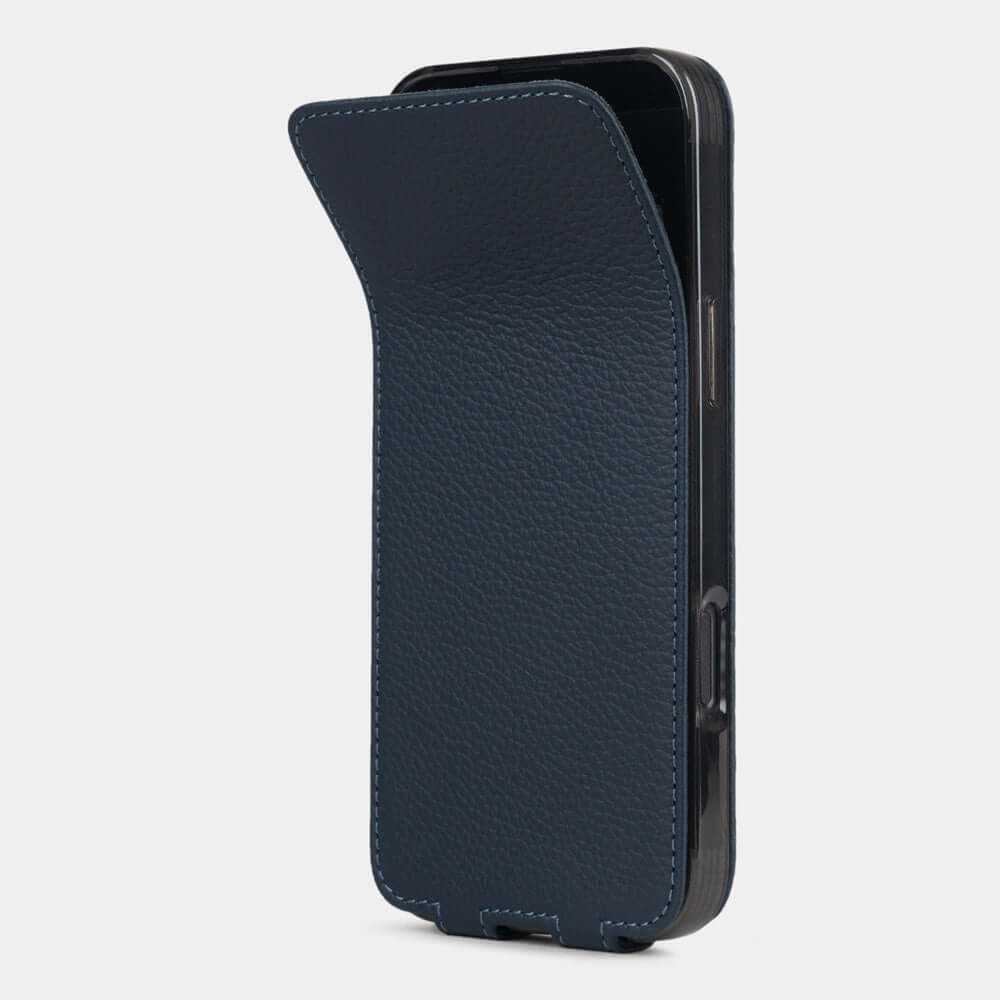 Premium leather flip case iPhone 16 Pro blue | Marcel Robert - 1