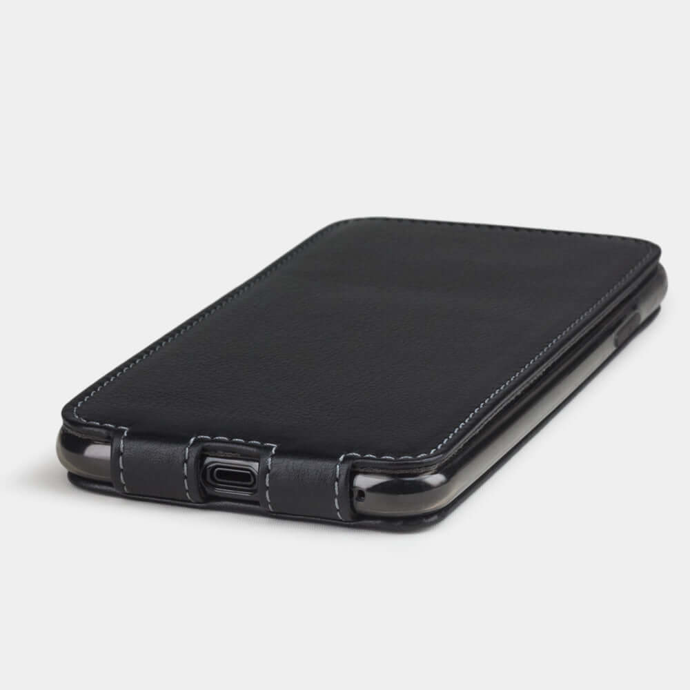Natural Leather Case iPhone XS Max Black | Marcel Robert - 6