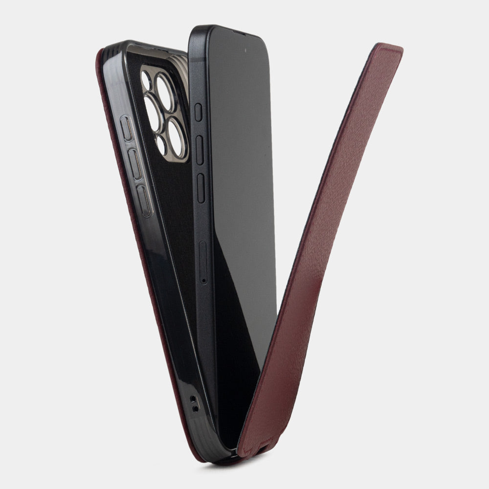 coque iPhone 16 pro bordeaux