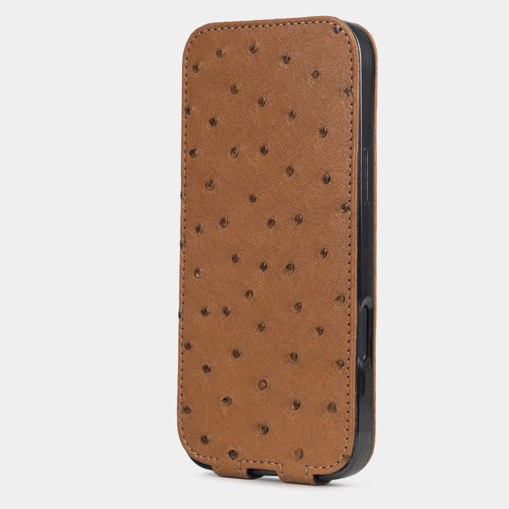 Gold Ostrich Case iPhone 17 Pro – upright closed view highlighting the magnetic front cover fully protecting the screen, elegant silhouette