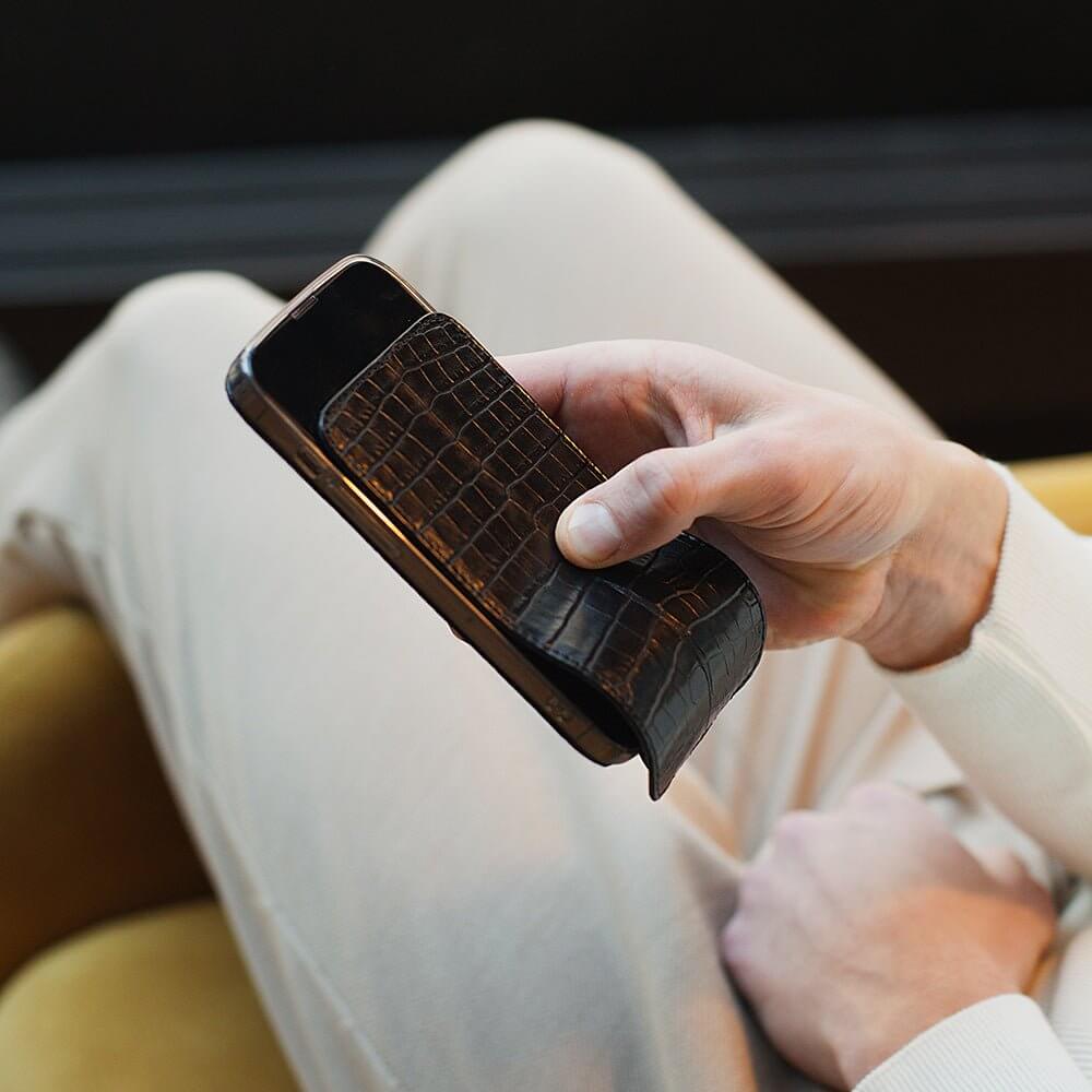 case iPhone 13 Pro alligator black | Marcel Robert