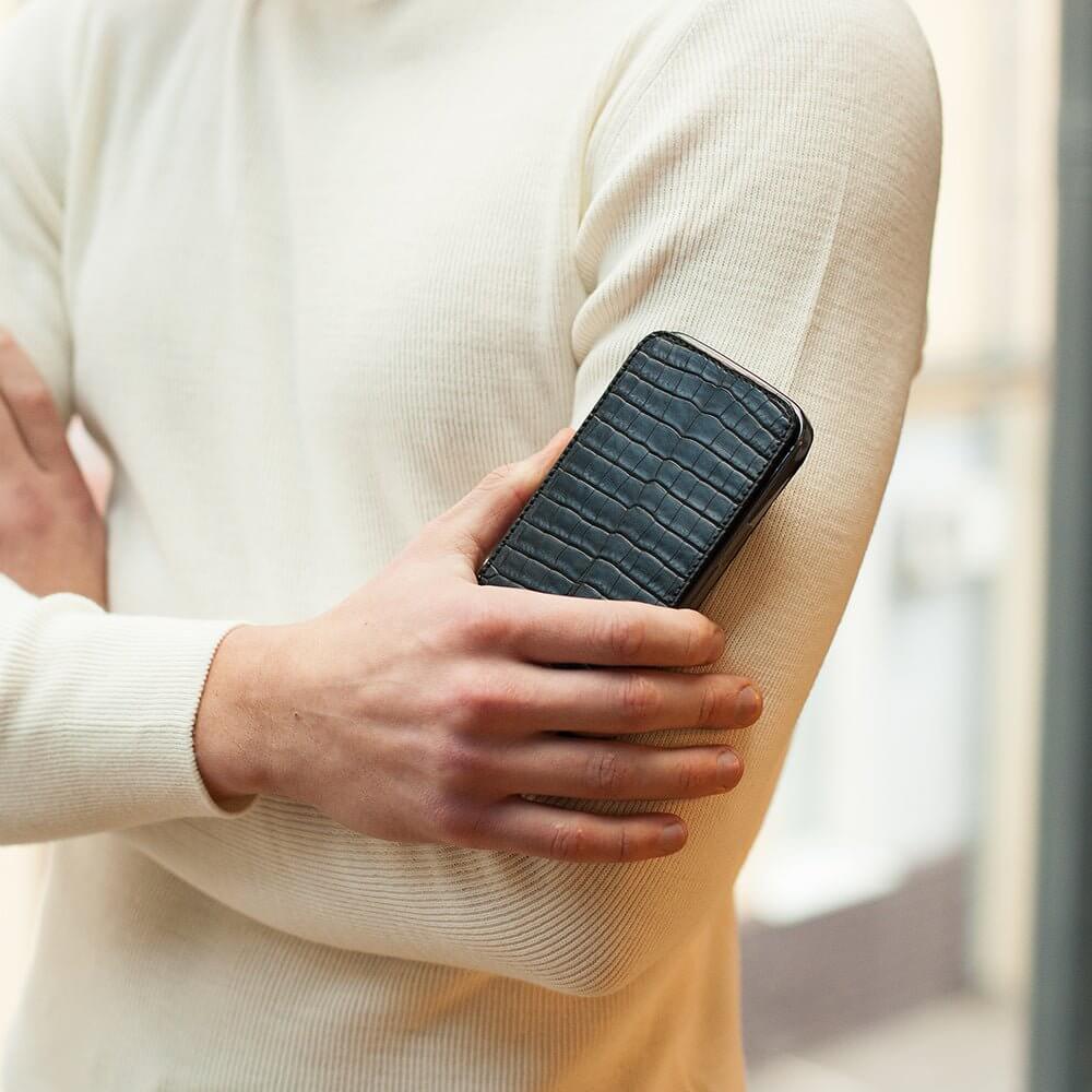 case iPhone 13 Pro alligator black | Marcel Robert