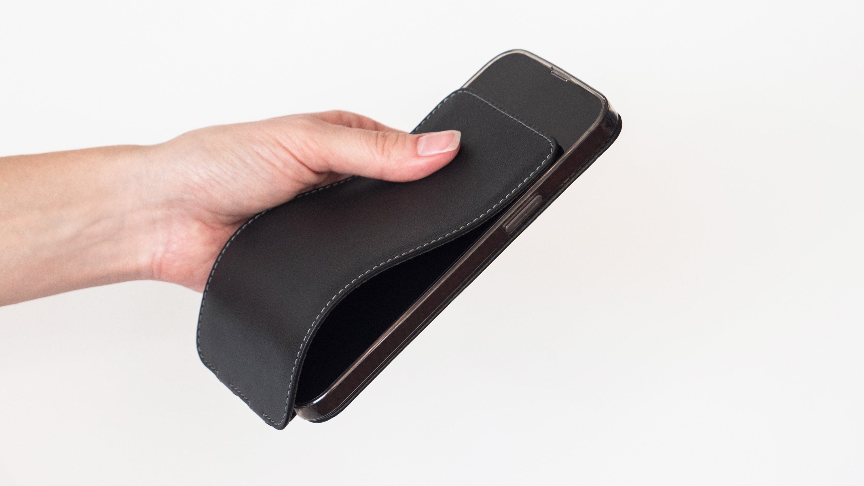 Premium Leather Case iPhone 12 Pro Black | Marcel Robert - 6