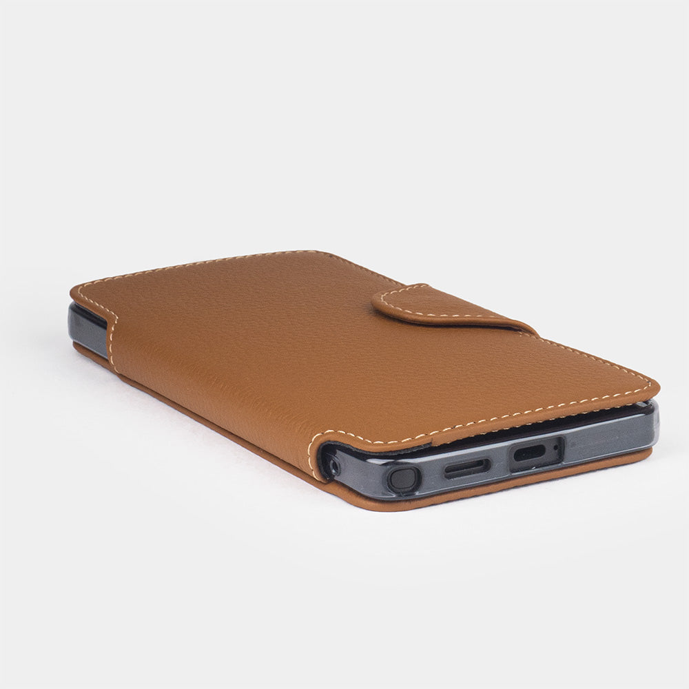 gold leather Samsung S26 Ultra wallet cardholder case bottom view showing slim profile & precise cut-outs
