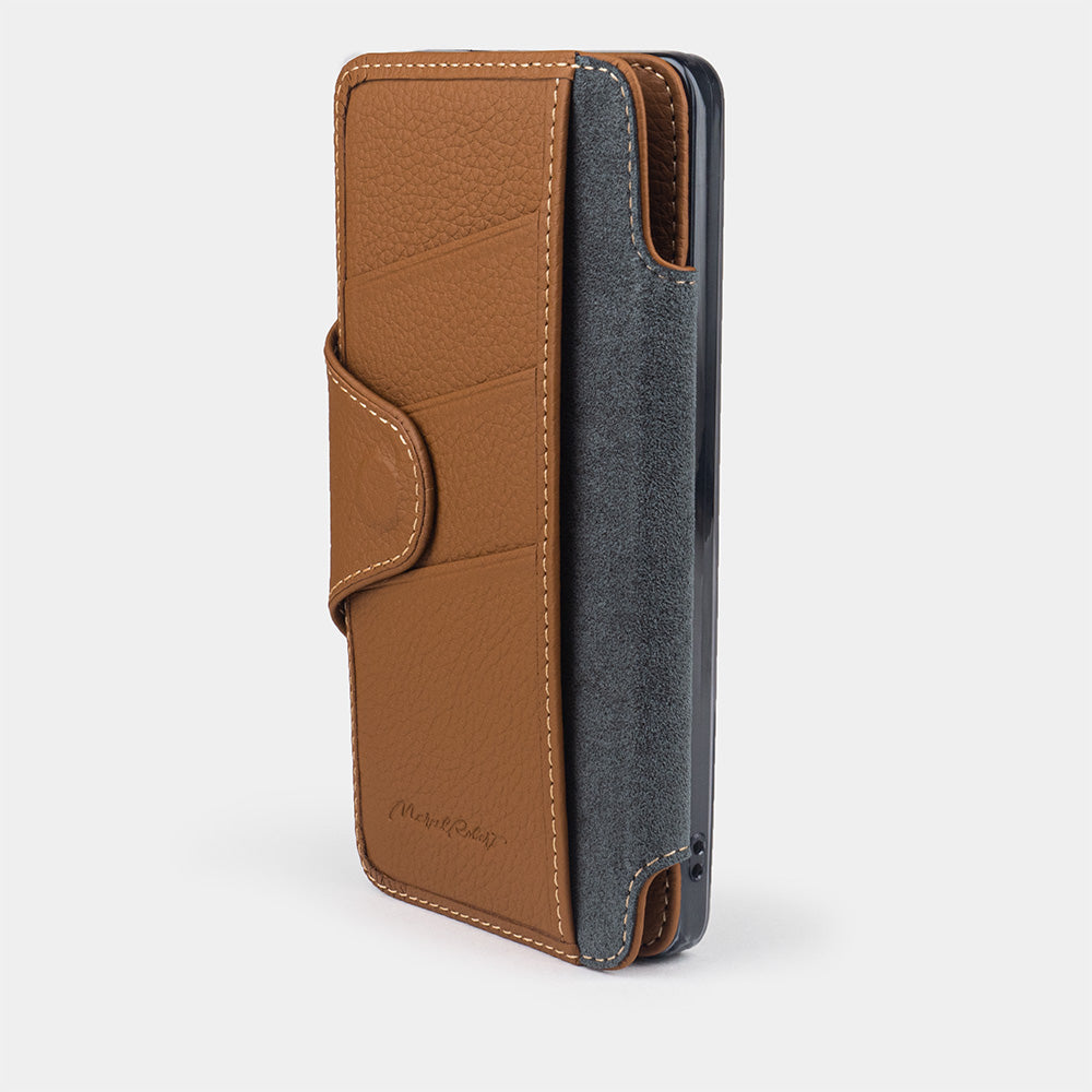 gold leather Samsung S26 Ultra wallet cardholder case with magnetic closure showing the 3 card slots and banknote slot