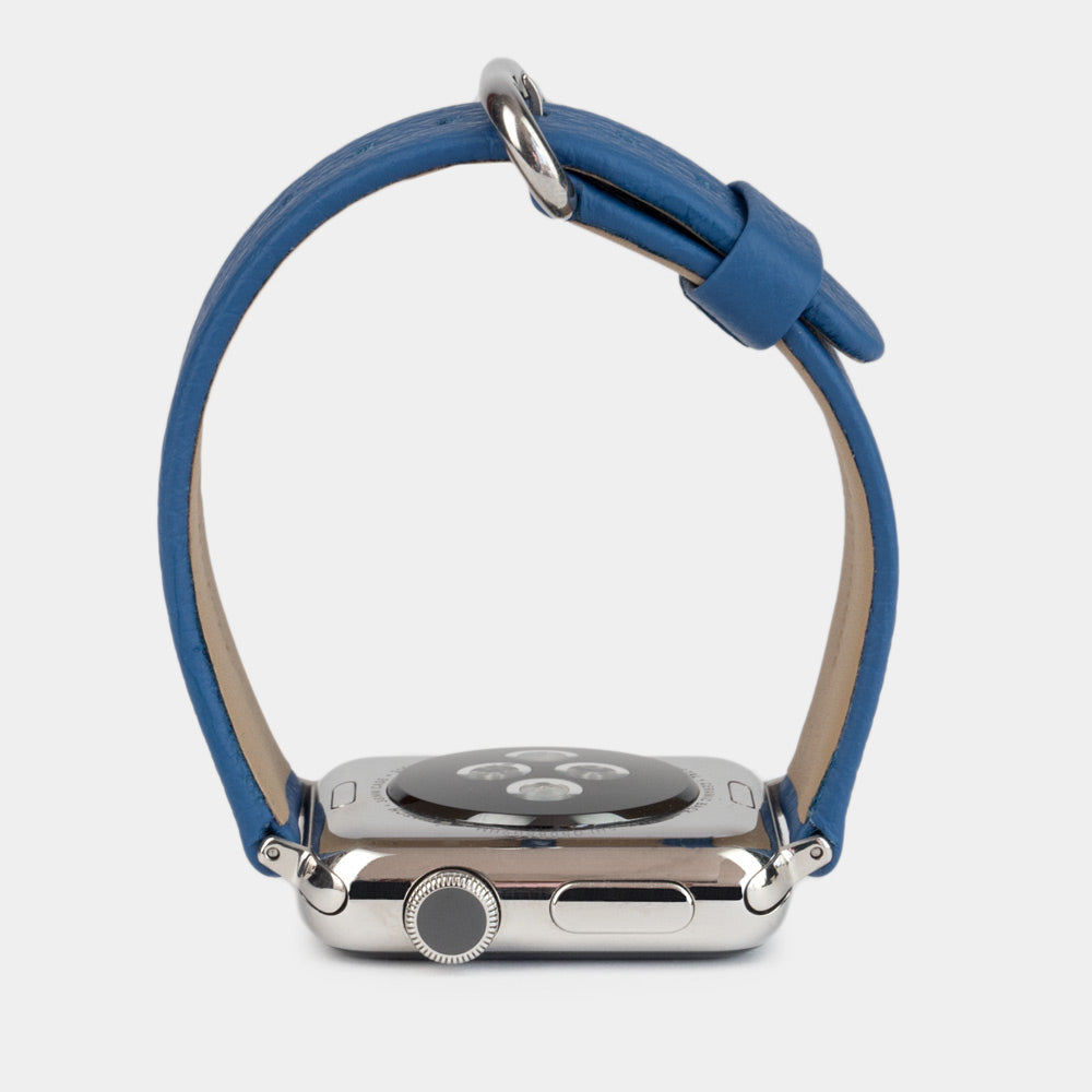 Armband für die Apple Watch 41/42 mm aus weichem genarbtem Kalbsleder in Königsblau, mit Adaptern und Schnalle aus Edelstahl | vollständige Seitenansicht zur Ansicht der Armbandstärke