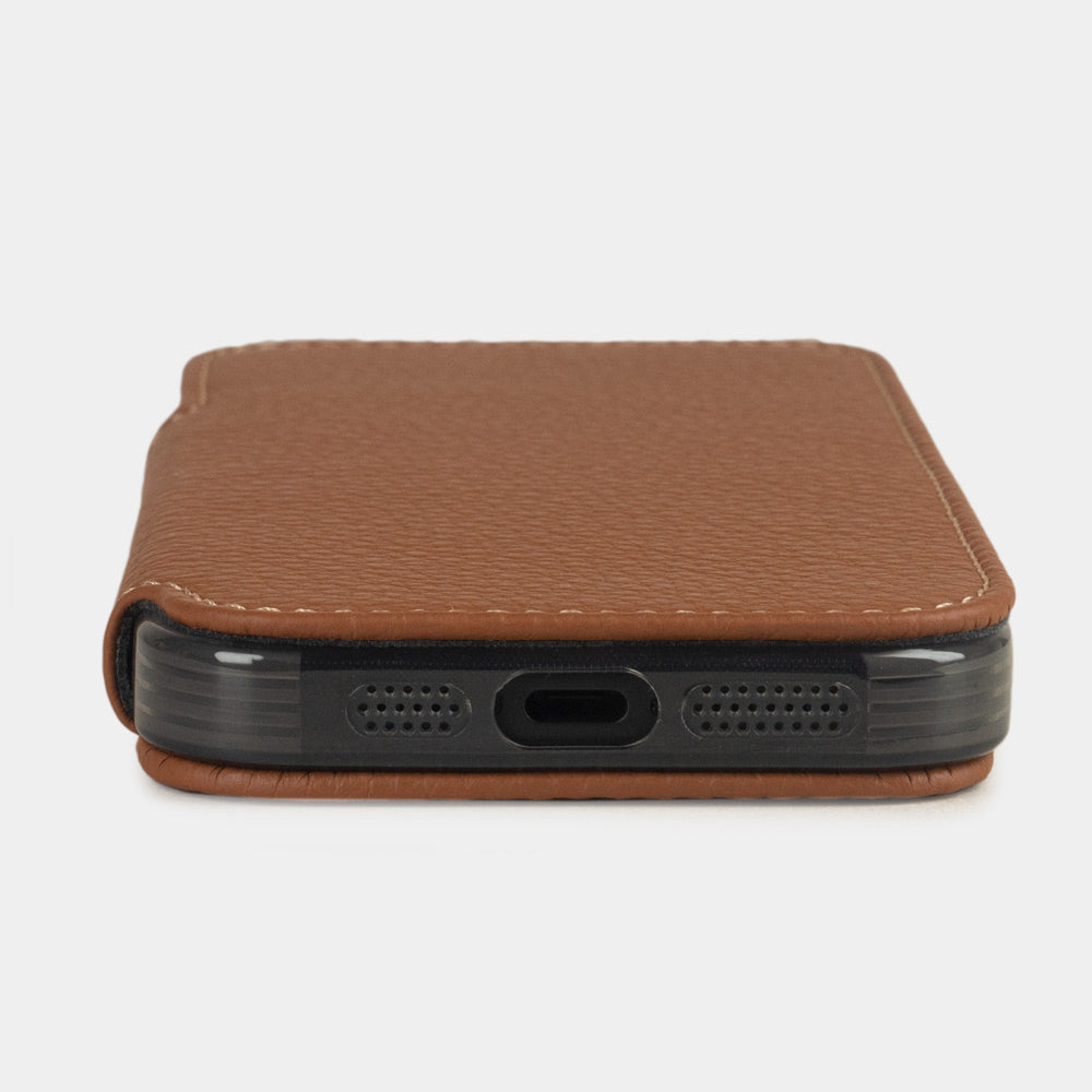 iPhone 17e & 16e calfskin folio wallet case gold – flat view showing the slimness of the design, the USB-C port opening and a luxurious edge finish