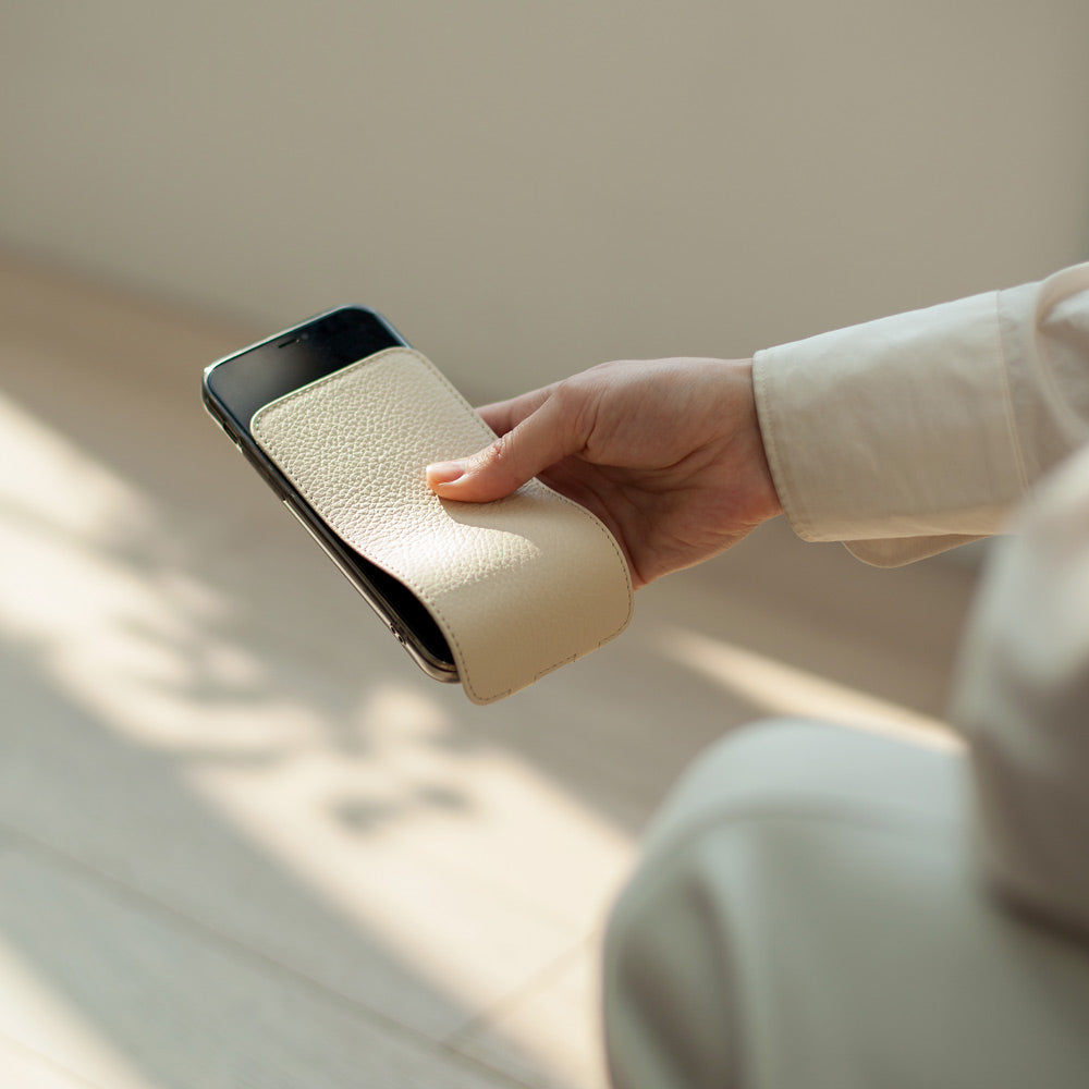 Premium Leather Case iPhone 12 mini Cream | Marcel Robert - 4