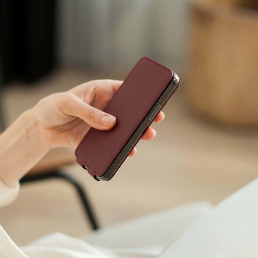 case iPhone 13 bordeaux | Marcel Robert