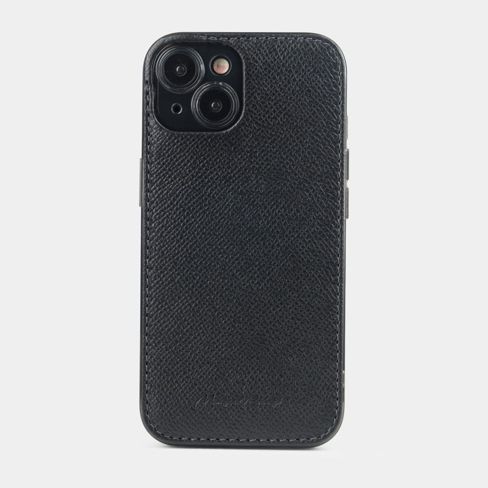 Coque cuir noir Saffiano pour iPhone 15 Plus – vue de dos côté appareil photo, rebord de cuir surélevé protégeant les objectifs