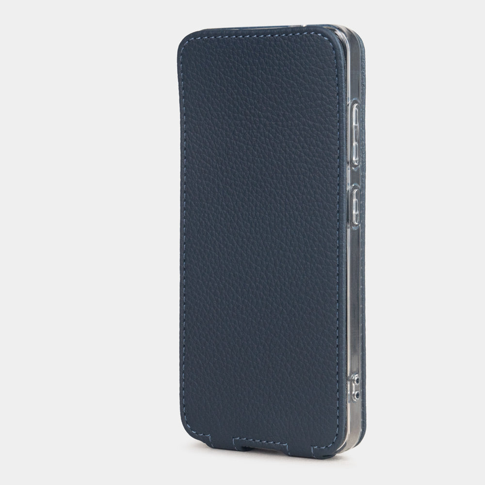 Samsung S24 Plus Lederhülle in blauem Kalbsleder, patentierte Magnetklappe flach geschlossen — Vorderansicht