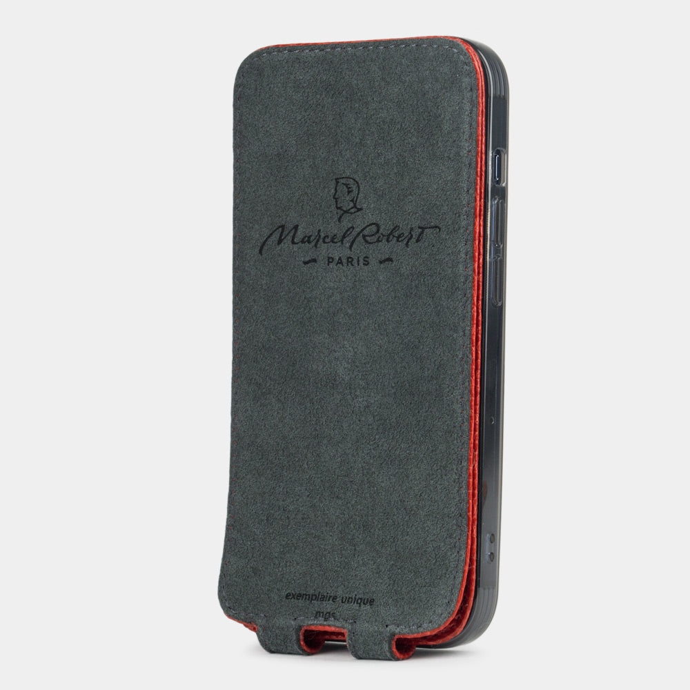 iPhone 14 Pro Max flip case in red lizard leather – Marcel Robert | detail view