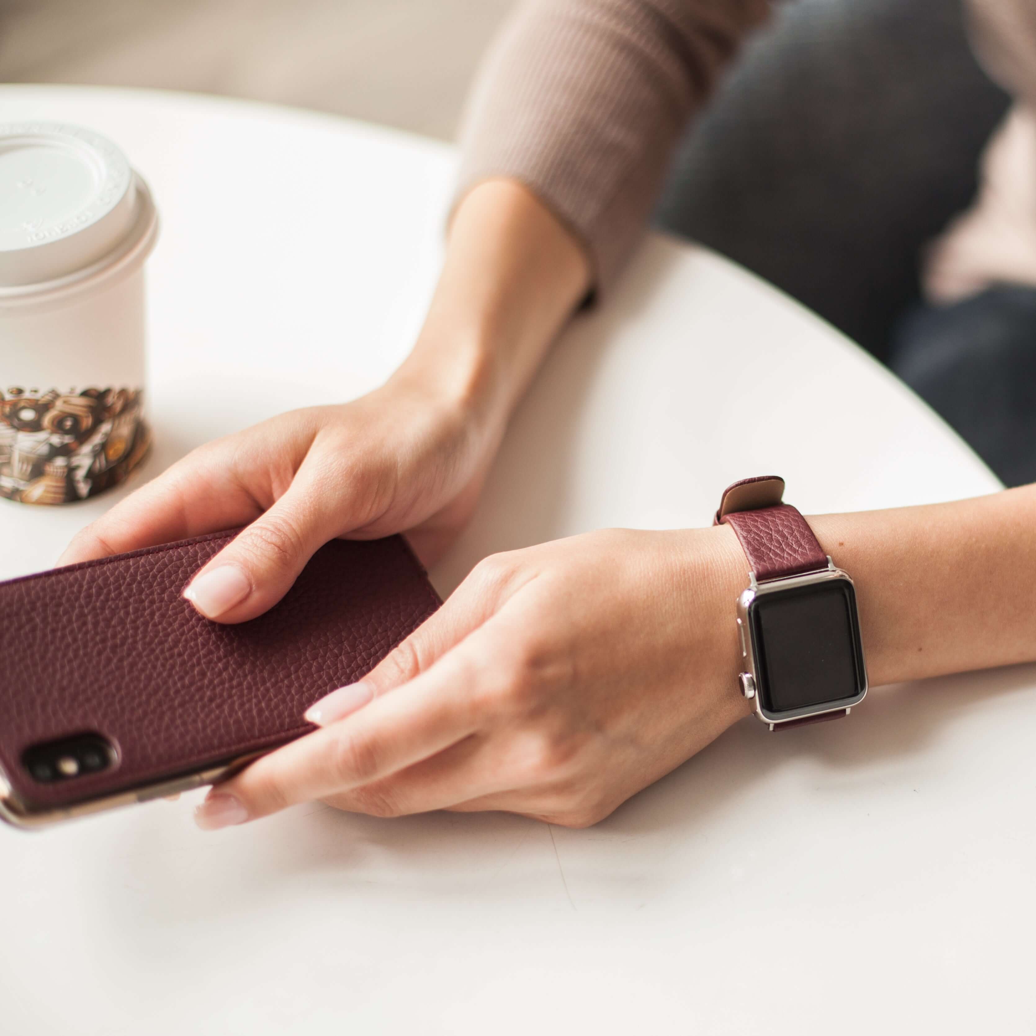 Leather Strap Apple Watch 45/46mm Bordeaux | Marcel Robert - 1