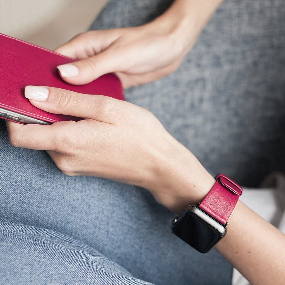 Calfskin Strap Apple Watch 45/46mm Fuchsia | Marcel Robert - 17