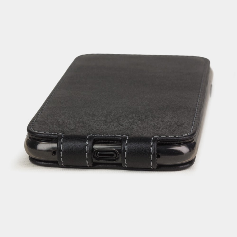 Premium Leather Case iPhone 11 Black | Marcel Robert - 9