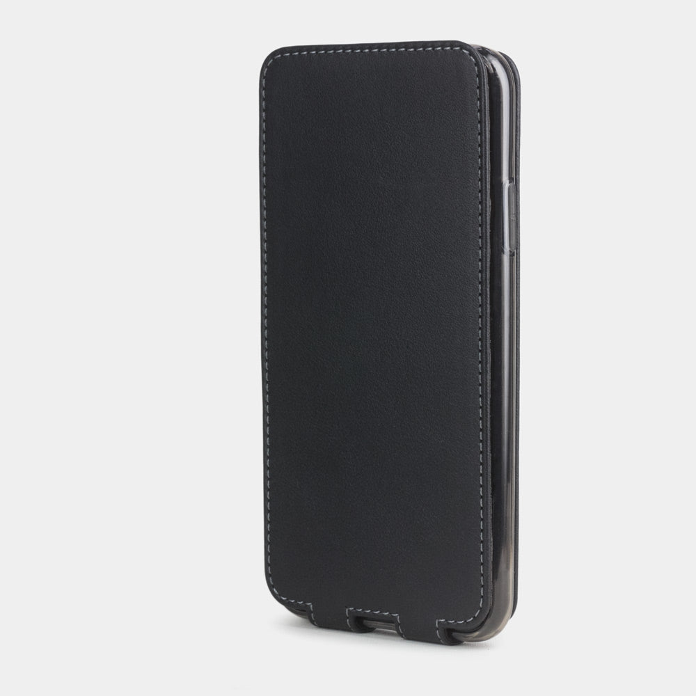 Custodia iPhone 11 Pro Max pelle di vitello nero — cover a ribalta magnetica fatta a mano Marcel Robert