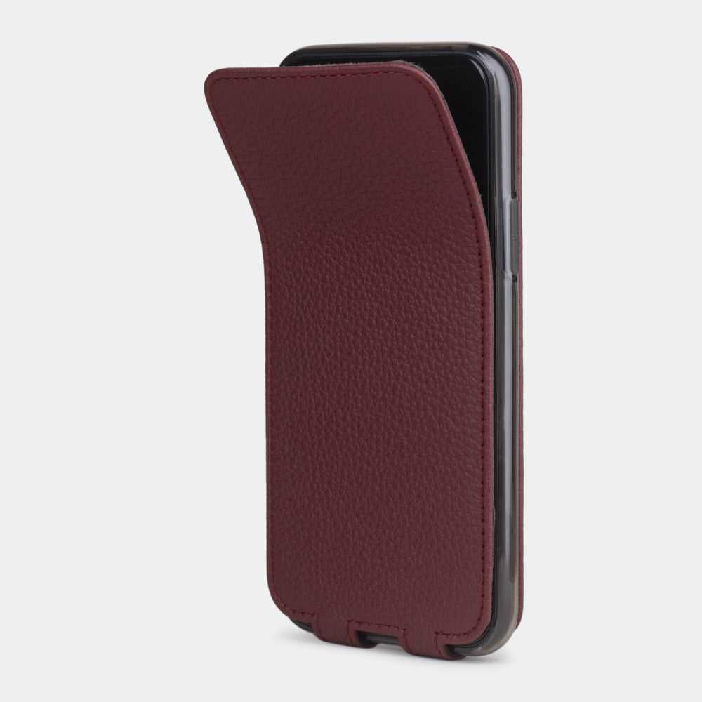 Custodia iPhone 11 Pro Max pelle di vitello bordeaux — cover a ribalta magnetica fatta a mano Marcel Robert