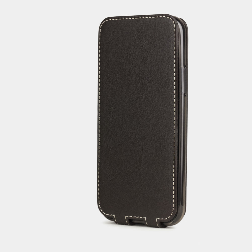 Custodia iPhone 11 Pro Max pelle di vitello marrone — cover a ribalta magnetica fatta a mano Marcel Robert