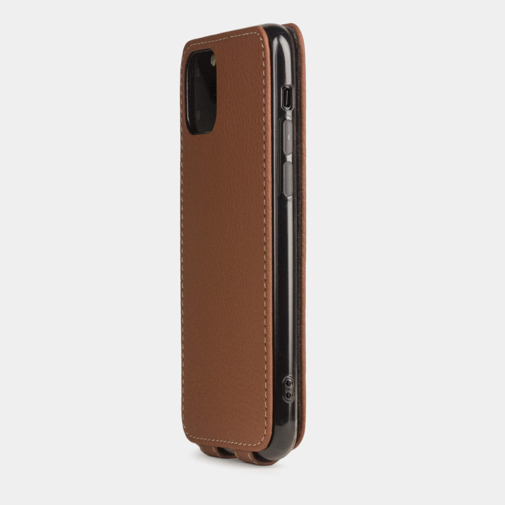 Custodia iPhone 11 Pro Max pelle di vitello caramello — cover a ribalta magnetica fatta a mano Marcel Robert