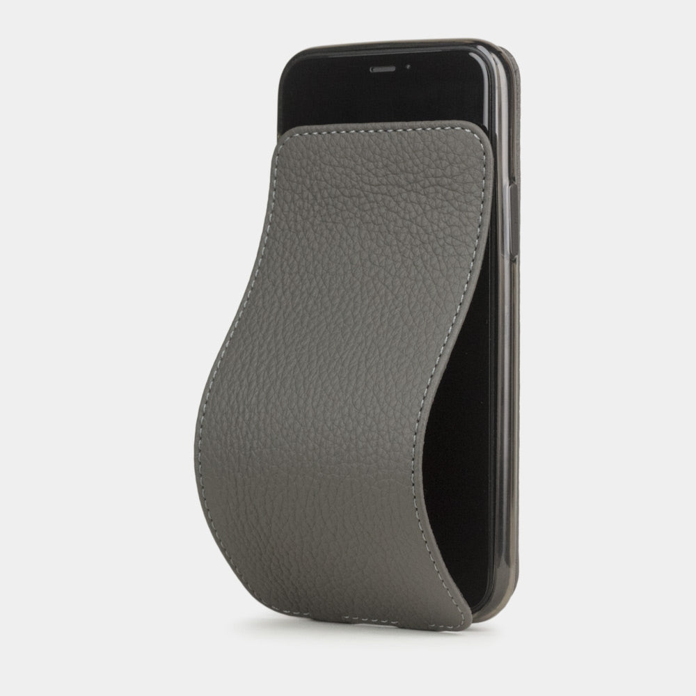 Custodia iPhone 11 Pro Max pelle di vitello grigio siderale — cover a ribalta magnetica fatta a mano Marcel Robert
