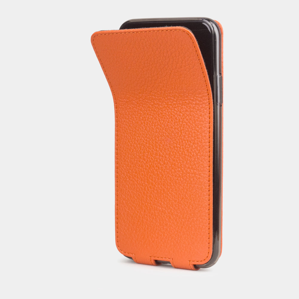 Custodia iPhone 11 Pro Max pelle di vitello arancione — cover a ribalta magnetica fatta a mano Marcel Robert