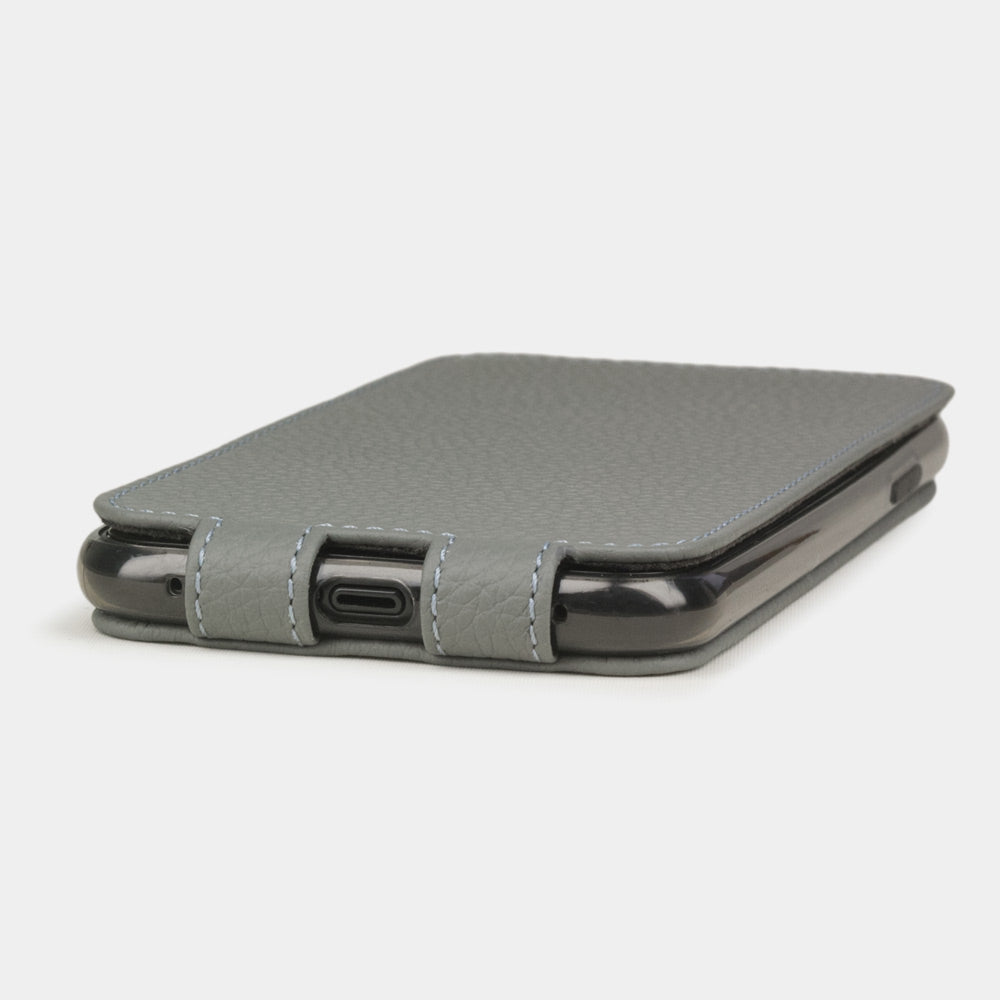 Premium Leather Case iPhone 11 Pro Max Grey | Marcel Robert - 3