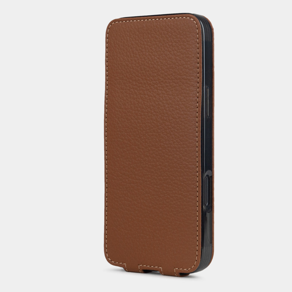 case iPhone 16 pro gold | Marcel Robert