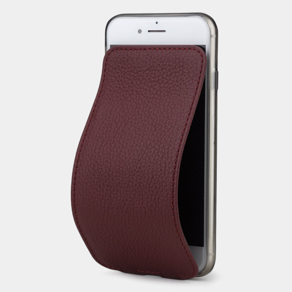 Funda de piel Burdeos para iPhone SE - funda de lujo en piel auténtica con tapa magnética parcialmente abierta